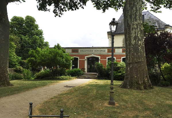 Biblioth�que de parc Ronsard � Vend�me – Cr�dit Photo Helene LPH
